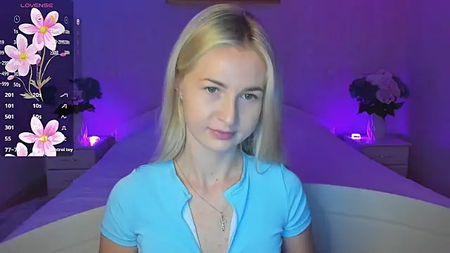 AnnaCarrera online show from October 2025 08:30:01 PM