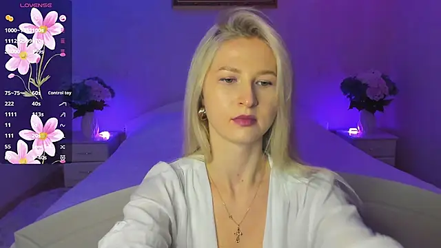 AnnaCarrera online show from November 2025 09:26:02 PM