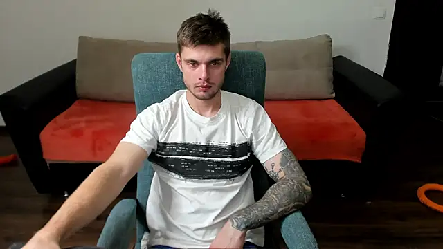 Snapshot of maks_wolfis chatting on December 2024 04:05:01 PM maks wolfis online show from December 2024 04:05:01 PM