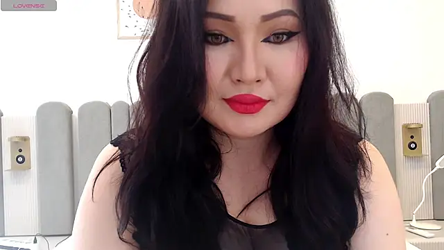 Snapshot of DanyMin chatting on September 2025 07:13:02 AM DanyMin online show from September 2025 07:13:02 AM