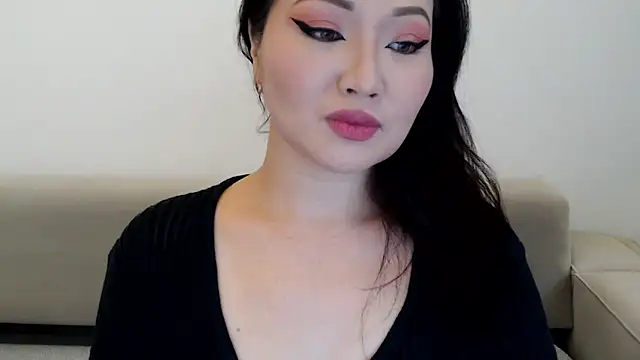 Snapshot of DanyMin chatting on November 2025 07:20:02 AM DanyMin online show from November 2025 07:20:02 AM