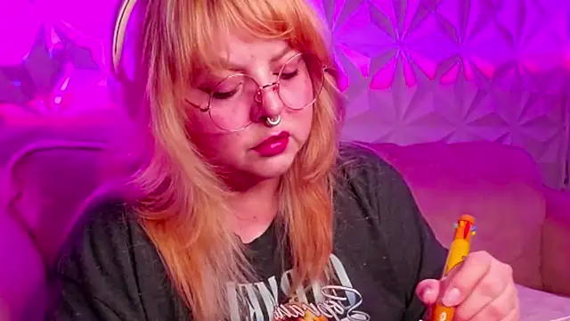 Satyn doll online show from October 2025 11:35:01 PM