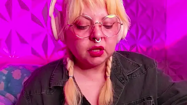 Satyn doll online show from October 2025 12:14:01 AM