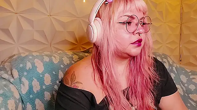 Snapshot of Satyn_doll chatting on June 2026 11:42:02 PM Satyn doll online show from June 2026 11:42:02 PM