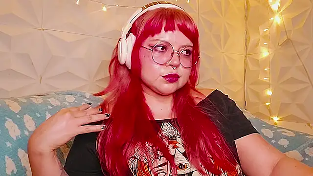 Snapshot of Satyn_doll chatting on June 2026 11:20:02 PM Satyn doll online show from June 2026 11:20:02 PM