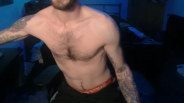 Snapshot of SexxxyLouis chatting on December 2024 05:34:01 PM SexxxyLouis online show from December 2024 05:34:01 PM