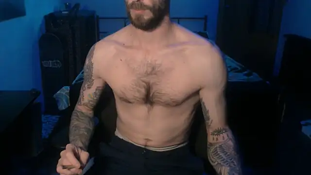 Snapshot of SexxxyLouis chatting on January 2025 12:11:01 AM SexxxyLouis online show from January 2025 12:11:01 AM