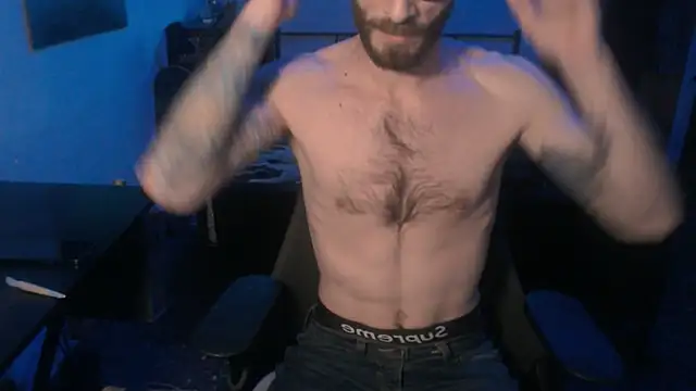 Snapshot of SexxxyLouis chatting on January 2025 12:09:02 PM SexxxyLouis online show from January 2025 12:09:02 PM