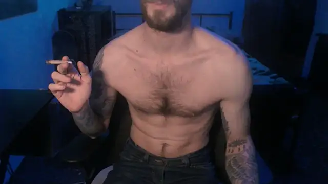 Snapshot of SexxxyLouis chatting on January 2025 11:47:02 AM SexxxyLouis online show from January 2025 11:47:02 AM