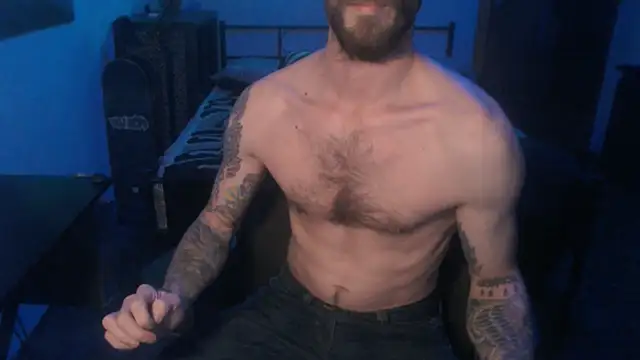 Snapshot of SexxxyLouis chatting on January 2025 02:51:01 PM SexxxyLouis online show from January 2025 02:51:01 PM