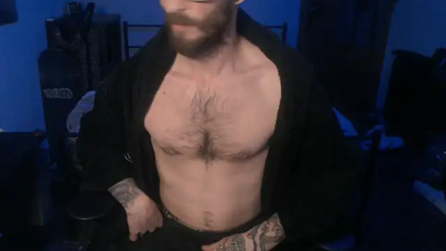 Snapshot of SexxxyLouis chatting on January 2025 01:53:01 PM SexxxyLouis online show from January 2025 01:53:01 PM