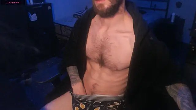 Snapshot of SexxxyLouis chatting on September 2025 06:06:01 AM SexxxyLouis online show from September 2025 06:06:01 AM