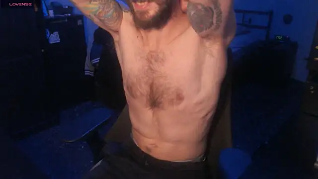 Snapshot of SexxxyLouis chatting on September 2025 08:47:02 PM SexxxyLouis online show from September 2025 08:47:02 PM