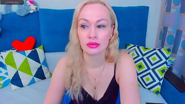 EllenMoore online show from December 2024 02:41:02 AM