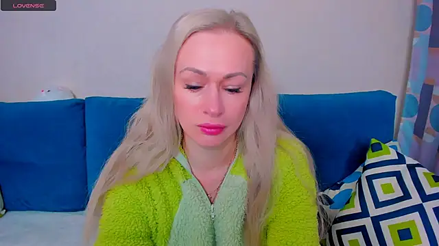 EllenMoore online show from September 2025 03:00:01 AM