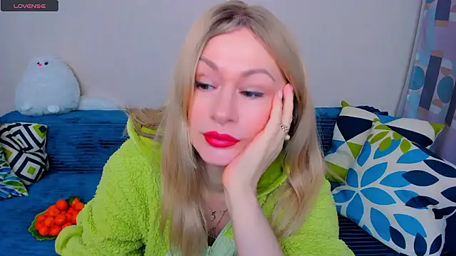 EllenMoore online show from March 2026 03:01:02 AM