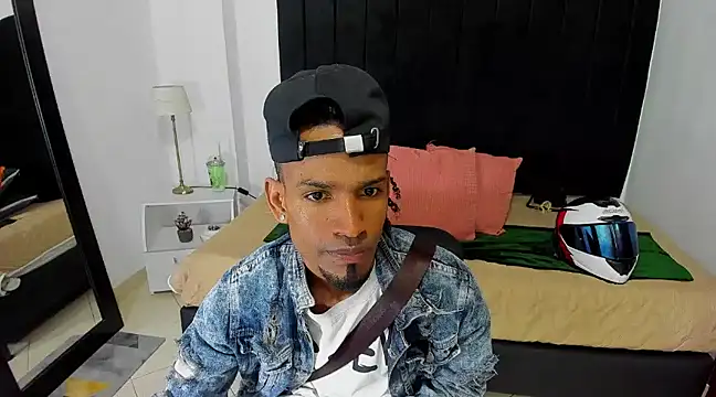 anhtony wayans online show from December 2024 12:41:02 AM