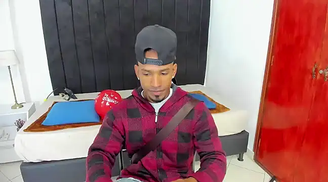 anhtony wayans online show from February 2025 12:26:01 AM