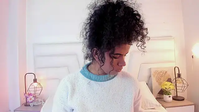 Ellie Alves online show from December 2024 03:22:01 PM