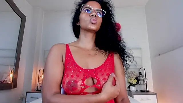 Ellie Alves online show from February 2025 06:23:02 PM