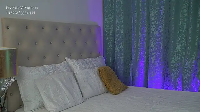 AlyonaX online show from February 2025 08:09:01 PM