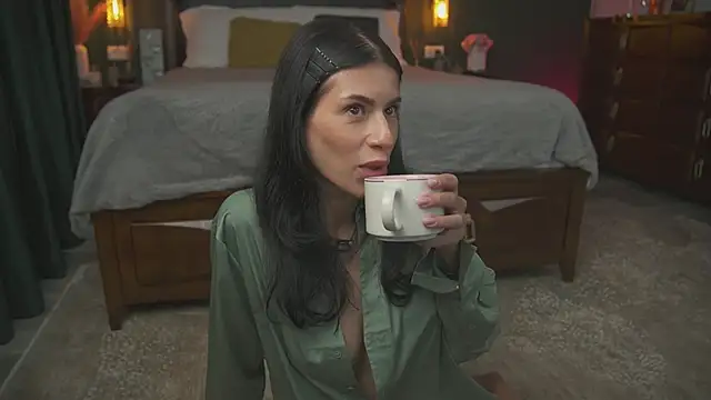 AlyonaX online show from September 2025 07:19:02 PM