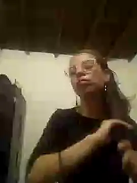 Snapshot of mari657 chatting on February 2025 12:43:01 AM mari657 online show from February 2025 12:43:01 AM