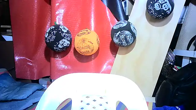 Snapshot of mari657 chatting on October 2025 08:39:01 PM mari657 online show from October 2025 08:39:01 PM