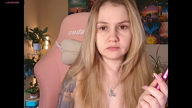 GoodWitch  online show from October 2025 06:42:02 AM