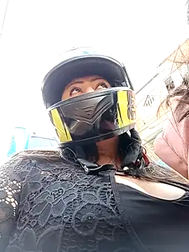 Brenda Berck  online show from March 2025 09:31:02 PM