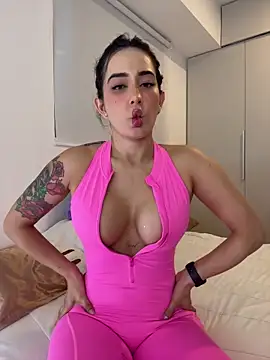 Snapshot of CATALINA_RESTREPO chatting on October 2025 11:48:02 PM CATALINA RESTREPO online show from October 2025 11:48:02 PM