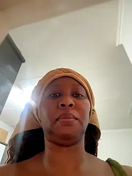 Bootyliciouse21X online show from November 2025 01:53:01 AM