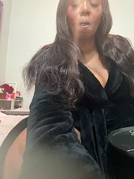 Bootyliciouse21X online show from June 2026 01:31:01 PM