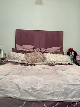 Bootyliciouse21X online show from July 2026 06:19:02 AM
