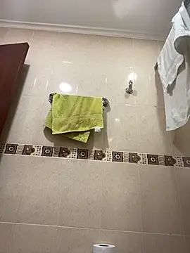 Fancyxlove online show from October 2025 12:26:02 PM