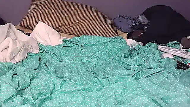 Snapshot of k-dong chatting on October 2025 03:35:01 PM k-dong online show from October 2025 03:35:01 PM