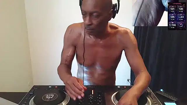 longdick4you8686 online show from March 2026 11:43:01 PM