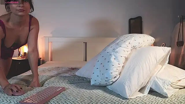 Sellena love online show from October 2025 10:08:02 PM