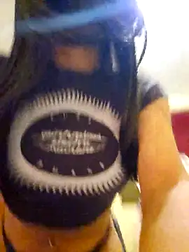 Snapshot of Latin_summer chatting on May 2026 03:57:02 AM Latin summer online show from May 2026 03:57:02 AM