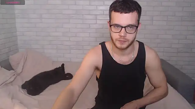 Snapshot of Alexxx_horny chatting on December 2024 11:11:02 AM Alexxx horny online show from December 2024 11:11:02 AM