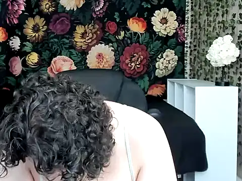 Exotic-Melons online show from June 2026 10:01:01 PM