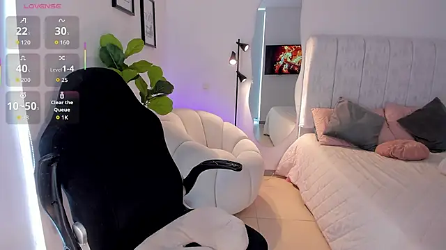 AmyWood online show from April 2026 07:55:01 PM