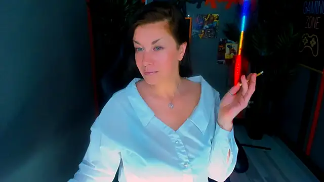 AnaMills online show from June 2026 08:35:01 PM