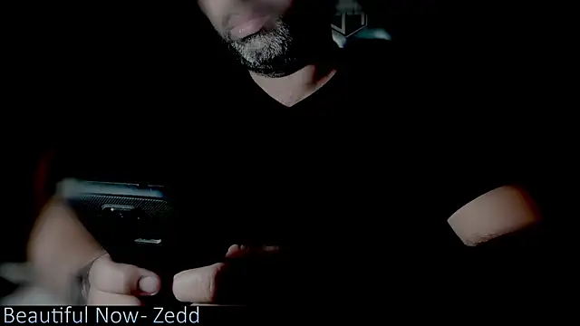  x rated  online show from September 2025 06:34:01 PM