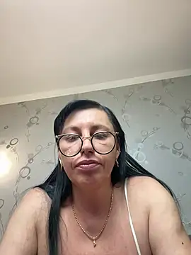 Amberhotqueen online show from July 2026 08:10:01 AM
