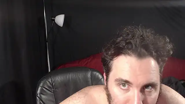 Snapshot of Metalstud chatting on December 2024 07:46:01 AM Metalstud online show from December 2024 07:46:01 AM