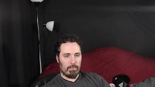 Snapshot of Metalstud chatting on December 2024 01:50:02 AM Metalstud online show from December 2024 01:50:02 AM