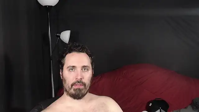 Snapshot of Metalstud chatting on December 2024 04:56:02 AM Metalstud online show from December 2024 04:56:02 AM