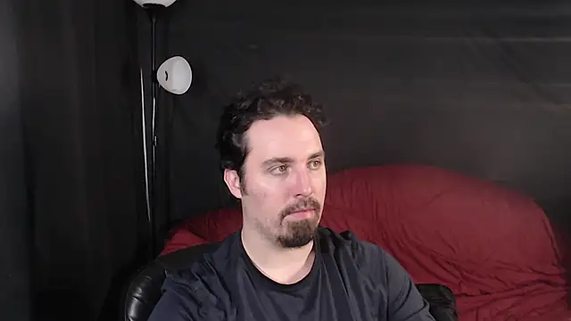 Snapshot of Metalstud chatting on January 2025 03:11:01 AM Metalstud online show from January 2025 03:11:01 AM