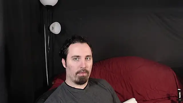 Snapshot of Metalstud chatting on January 2025 12:49:01 AM Metalstud online show from January 2025 12:49:01 AM